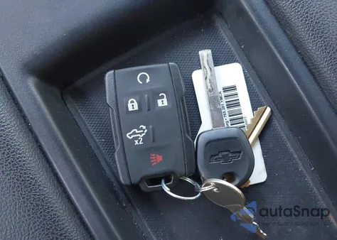 2021 Chevrolet Silverado 1500 4Wd Short Bed Custom Trail Boss from USA, damaged, VIN 1GCPYCEF4MZ263535